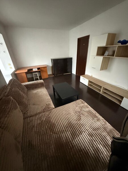 Berceni, Piata Sudului, de inchiriat 2 camere 64 mp, bloc reabilitat.