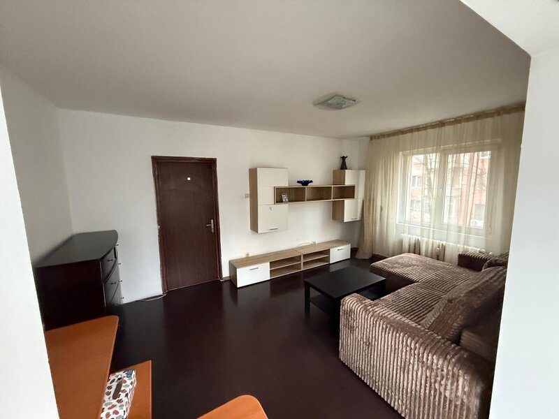 Berceni, Piata Sudului, de inchiriat 2 camere 64 mp, bloc reabilitat.